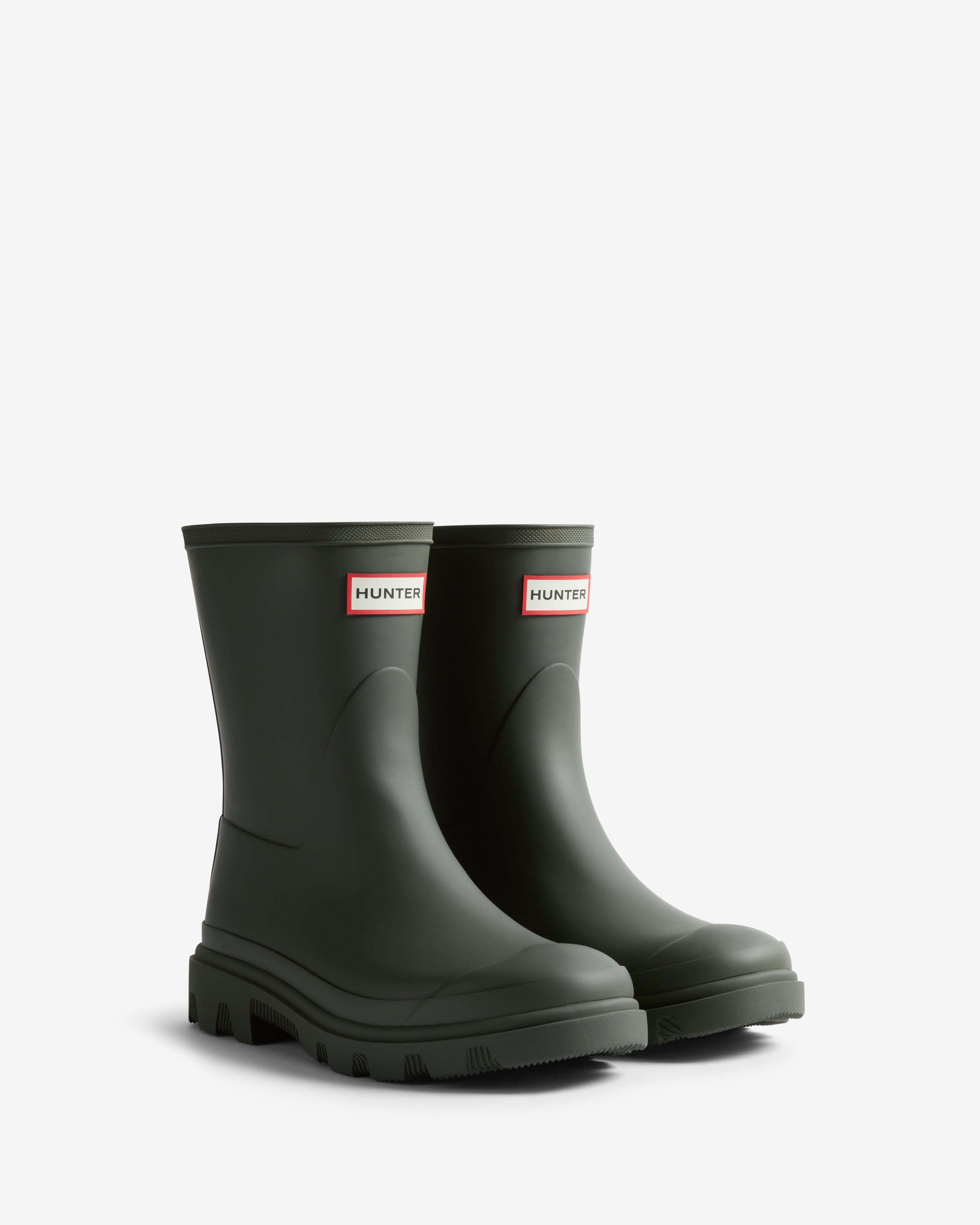 Hunter Boots Unisex Downpour Short Boot Dark Olive – Hunter Boots